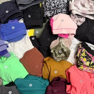24 Piece Lululemon lot